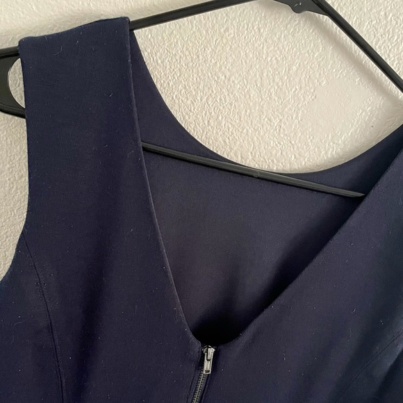 Banana Republic Navy sleeveless dress - Picture 3 of 3